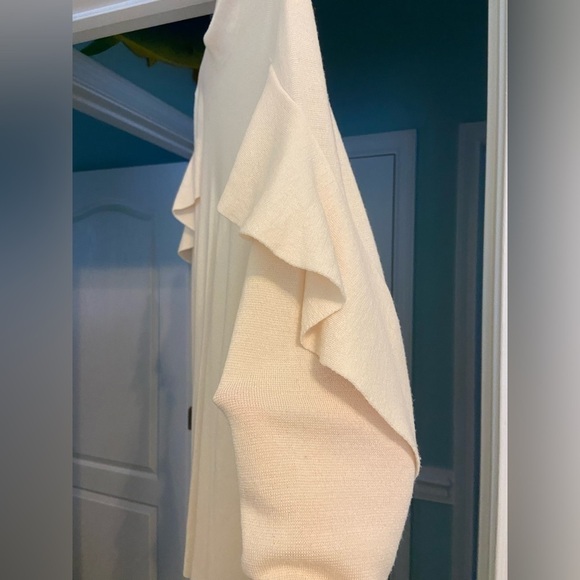 ELIE Tahari Kacey Mock Neck Riffle Trim Sweater 100% Merino Wool - Picture 4 of 7